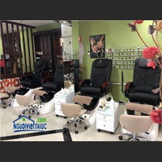 Cần nhượng lại shop nails ở trong Mall vùng Boronia tiền thuê rẻ