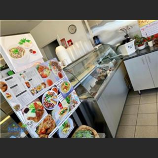 Cần sang nhượng lại shop Vietnamese Food tiền thuê rẻ ở Hoppers Crossing