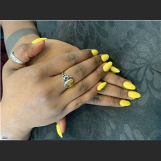 Sang shop nails trong Northcote Plaza