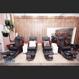 Shop nail đã hoạt động được 1 năm ở gần Carnegie cần sang gấp