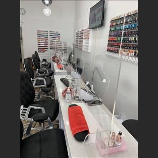 Cần sang lại shop Nails rất tiềm năng vùng Glen Iris, Victoria
