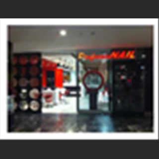 Professionail Westfield Sydney  cần thợ